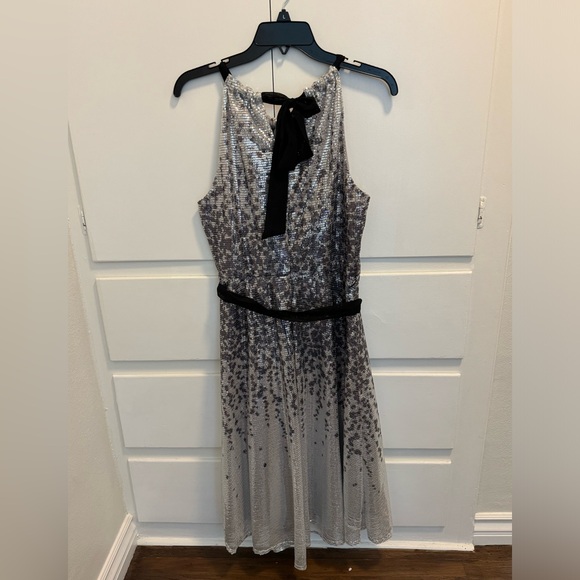 Sequin cocktail dress - Picture 4 of 5